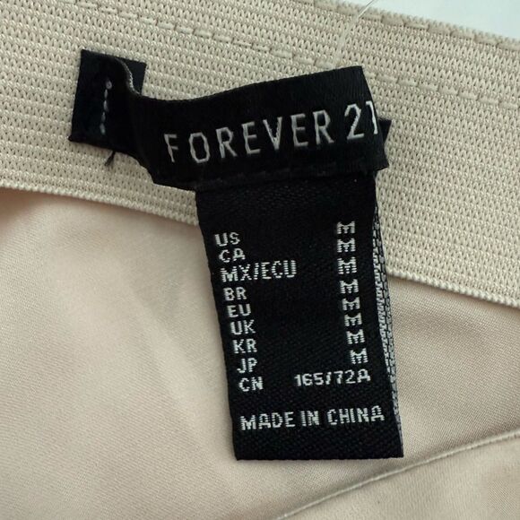 Forever 21 Slip Mini Skirt Resort Wear Cream Size  Medium - Picture 3 of 10